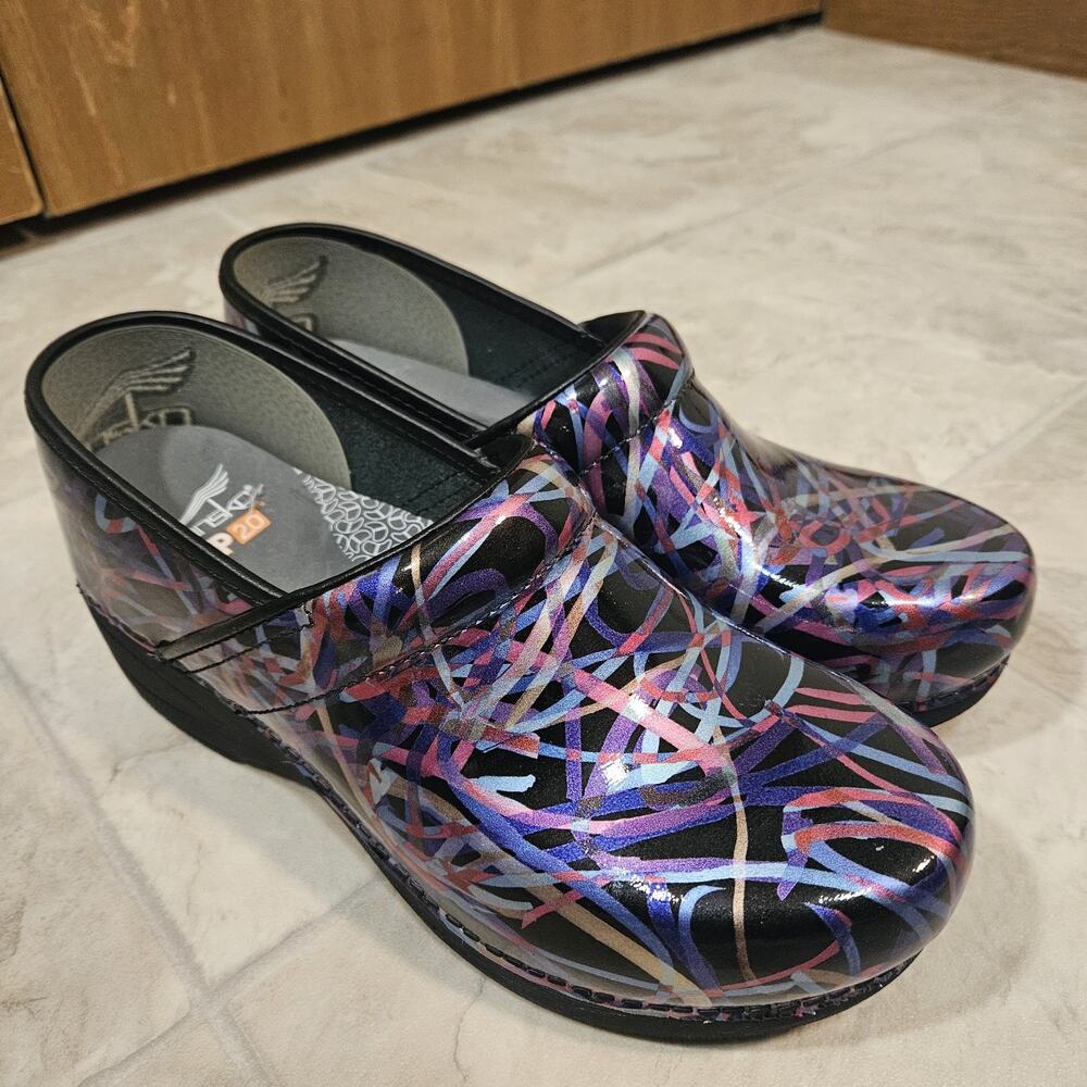 Dansko XP 2.0 Ribbon Patent Clogs Womens 40 US 9.5-10 Multicolor Nursing Shoes